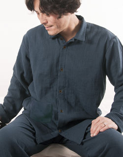 pW}̏ȂVvŏiȃfUC